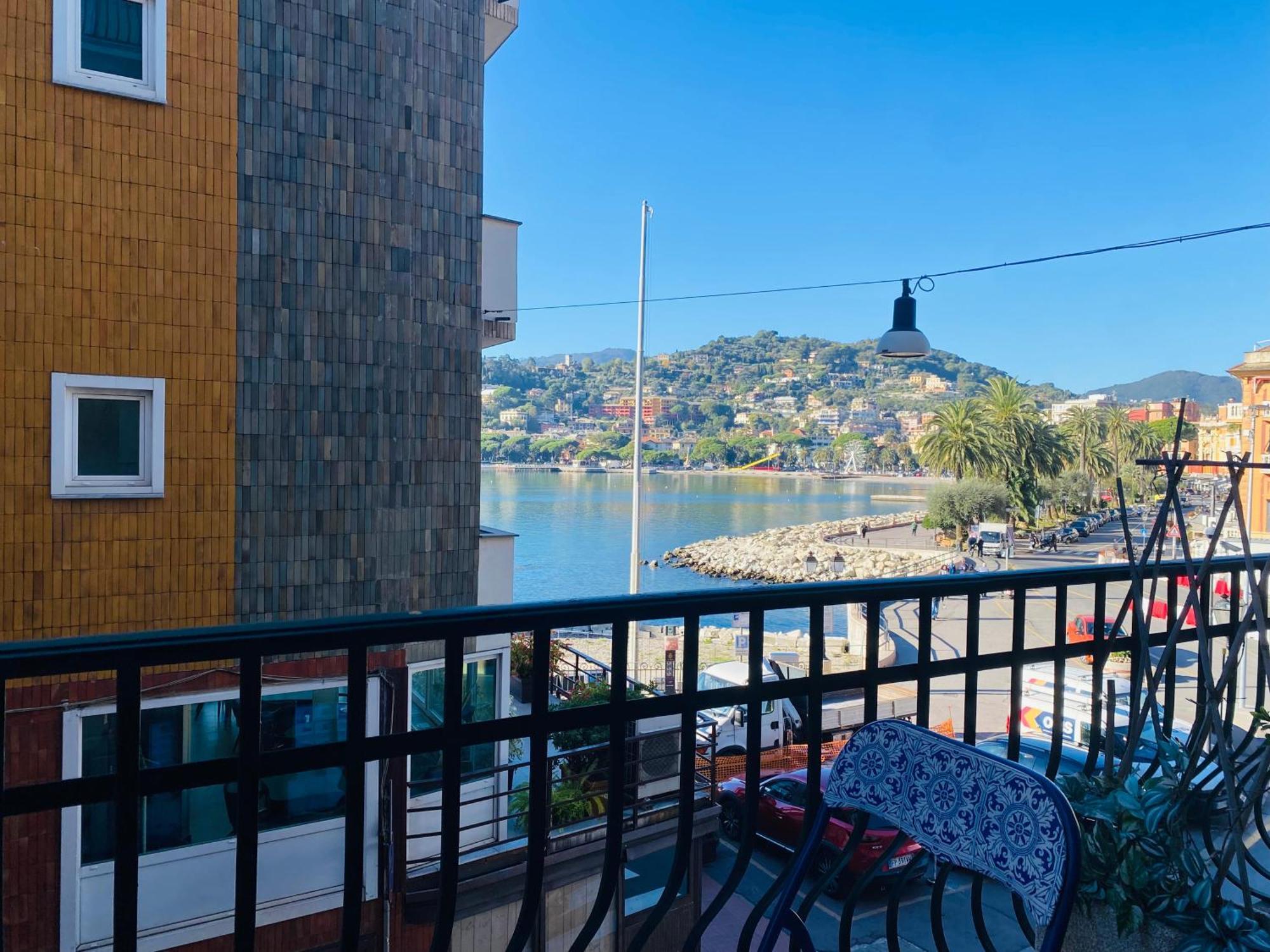 Alla Casa Rosa Al Mare- Centrale A Di Fronte Al Mare- Emozionante- Garage Privato Gratuito A 800 Mt- Aria Condizionata-Wifi Rapallo Bagian luar foto