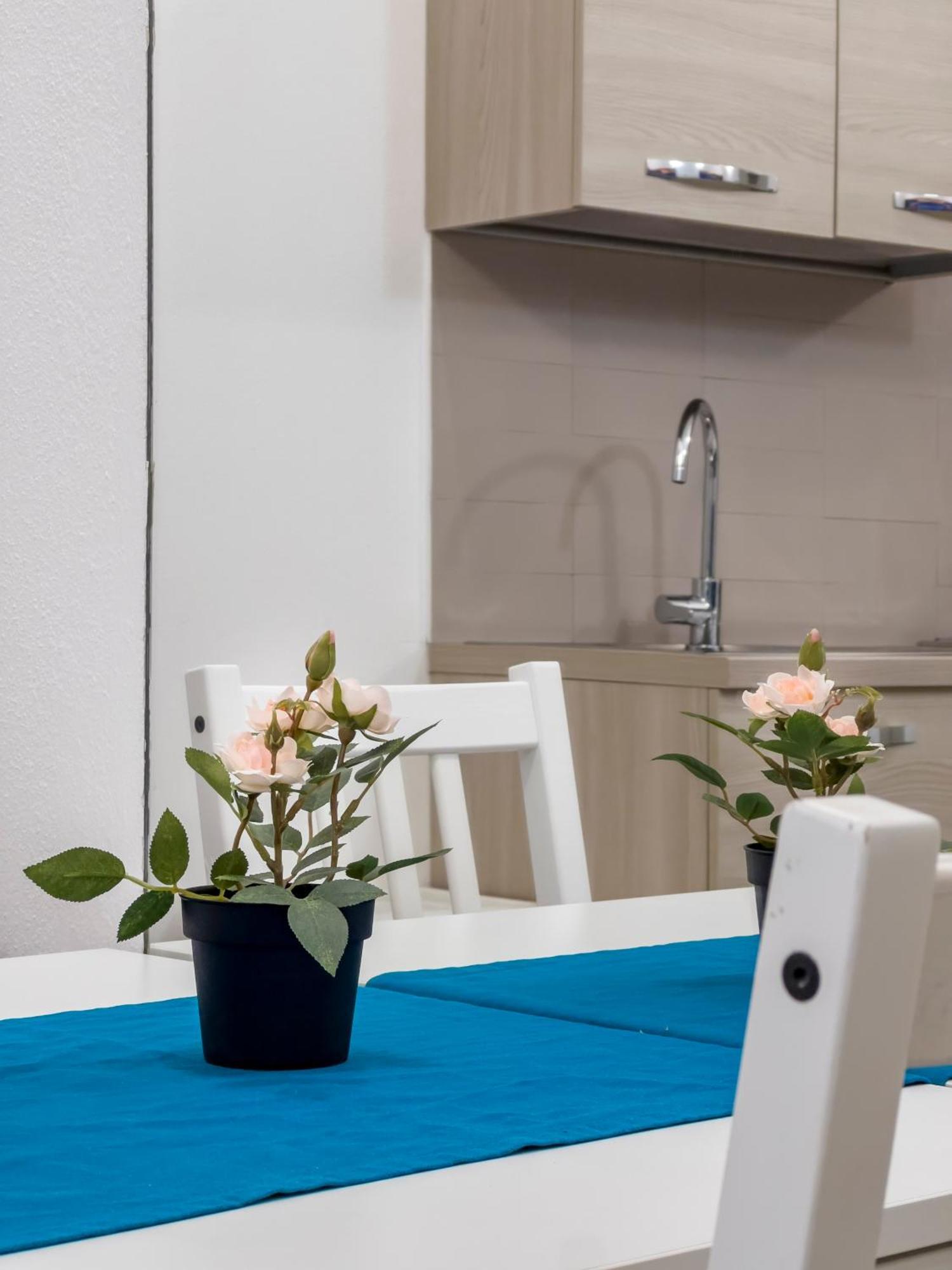 Alla Casa Rosa Al Mare- Centrale A Di Fronte Al Mare- Emozionante- Garage Privato Gratuito A 800 Mt- Aria Condizionata-Wifi Rapallo Bagian luar foto